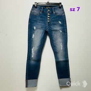 sz 7 - New Indigo Rein Cuffed Skinny Jeans
